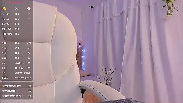 soy aly moon online show from 01/27/25, 05:14