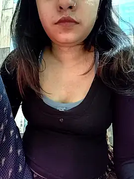 Snapshot of cute_IndianBabe chatting on 12/23/25, 01:14 cute IndianBabe online show from 12/23/25, 01:14