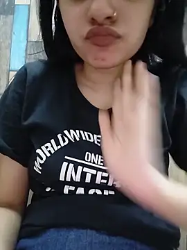 Snapshot of cute_IndianBabe chatting on 05/27/26, 01:57 cute IndianBabe online show from 05/27/26, 01:57