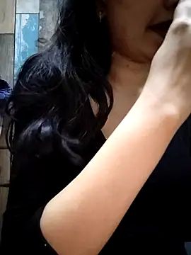 Snapshot of cute_IndianBabe chatting on 06/27/26, 01:39 cute IndianBabe online show from 06/27/26, 01:39