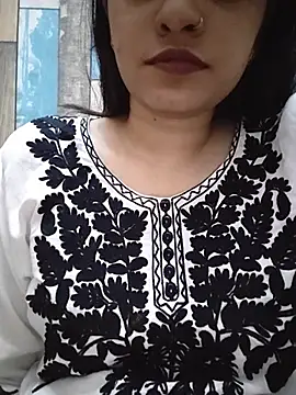 Snapshot of cute_IndianBabe chatting on 07/14/26, 12:57 cute IndianBabe online show from 07/14/26, 12:57