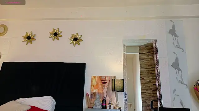 Snapshot of Akemirosse chatting on 11/29/25, 06:22 Akemirosse online show from 11/29/25, 06:22