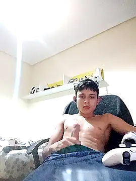 Snapshot of S4nt1luXx chatting on 11/23/25, 09:14 S4nt1luXx online show from 11/23/25, 09:14