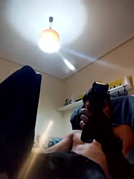 Snapshot of S4nt1luXx chatting on 11/24/25, 12:16 S4nt1luXx online show from 11/24/25, 12:16