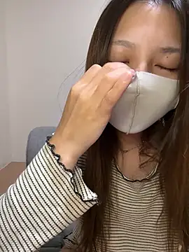 Snapshot of anchan69 chatting on 10/18/25, 06:52 anchan69 online show from 10/18/25, 06:52