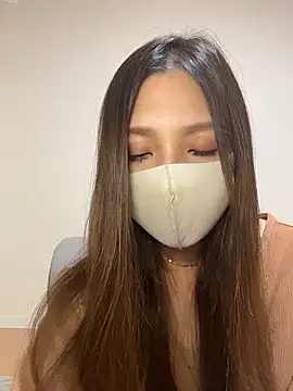 Snapshot of anchan69 chatting on 11/04/25, 08:52 anchan69 online show from 11/04/25, 08:52