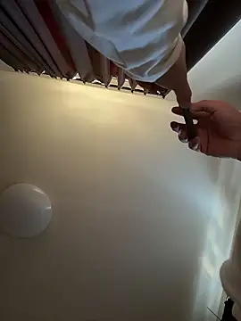 Snapshot of anchan69 chatting on 11/21/25, 06:34 anchan69 online show from 11/21/25, 06:34