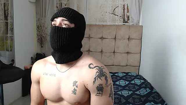 HENRY SENNI online show from 10/04/25, 02:59