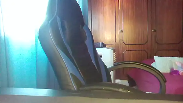 Snapshot of bunnyfox420 chatting on 10/02/25, 12:45 bunnyfox420 online show from 10/02/25, 12:45