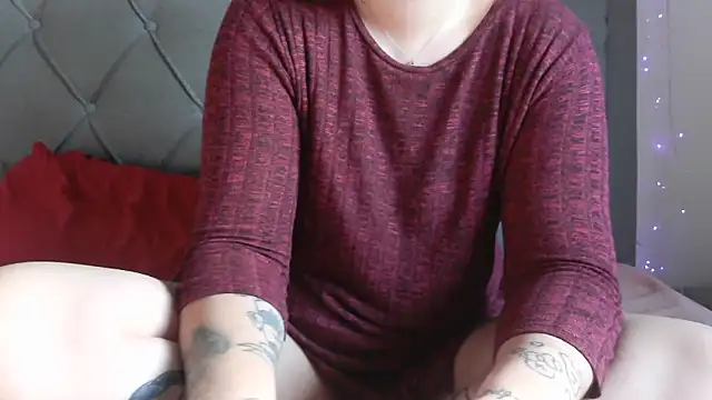 bunnyfox420 online show from 04/24/26, 07:44