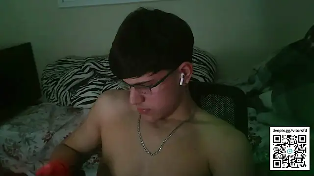 vitorsafado19 online show from 10/04/25, 06:11