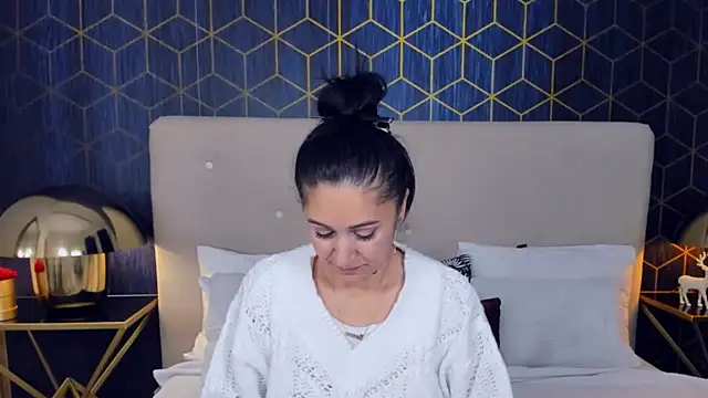 ValeryBlakes online show from 11/25/25, 06:52