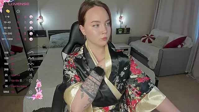 maya suun online show from 07/03/26, 12:17