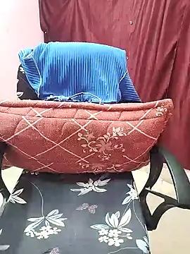 Snapshot of Khushi-Star chatting on 02/05/25, 03:45 Khushi-Star online show from 02/05/25, 03:45