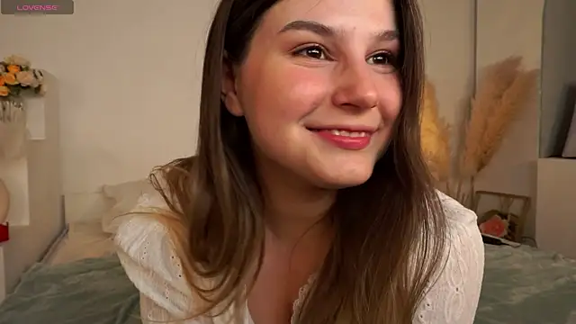 Snapshot of nawuwu chatting on 10/21/25, 06:14 nawuwu online show from 10/21/25, 06:14