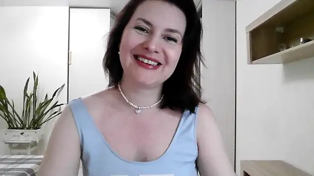 Snapshot of Victoria_Glam chatting on 09/12/25, 04:29 Victoria Glam online show from 09/12/25, 04:29