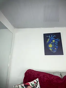 Snapshot of MeganCrow chatting on 12/13/25, 09:20 MeganCrow online show from 12/13/25, 09:20