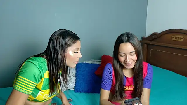 Snapshot of kathymia68 chatting on 10/28/25, 11:51 kathymia68 online show from 10/28/25, 11:51