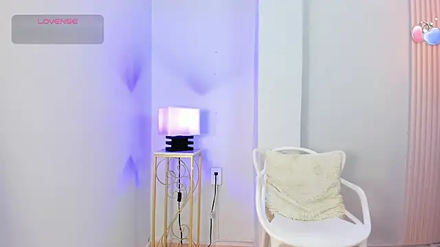 alana rossetti online show from 07/16/26, 12:11