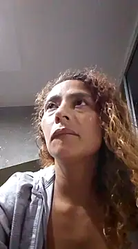 Snapshot of Zoedaniels chatting on 03/11/25, 05:05 Zoedaniels online show from 03/11/25, 05:05