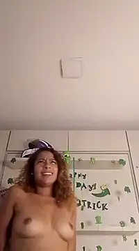 Snapshot of Zoedaniels chatting on 03/18/25, 12:05 Zoedaniels online show from 03/18/25, 12:05