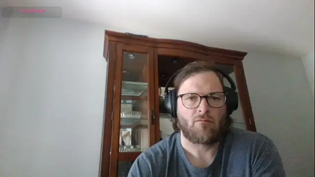 rrunner7718 online show from 03/03/25, 04:24