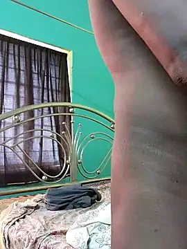 Snapshot of kingg4545 chatting on 10/01/25, 03:45 kingg4545 online show from 10/01/25, 03:45