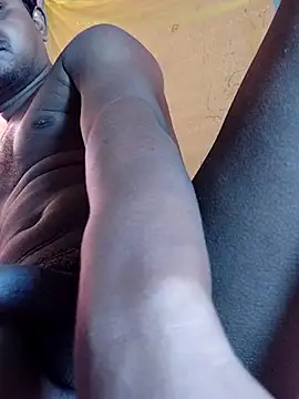 Snapshot of kingg4545 chatting on 10/28/25, 02:59 kingg4545 online show from 10/28/25, 02:59