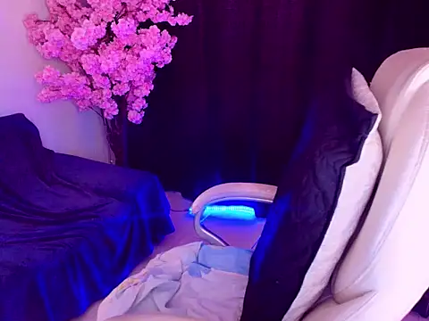 latexgoddes online show from 06/07/26, 10:57