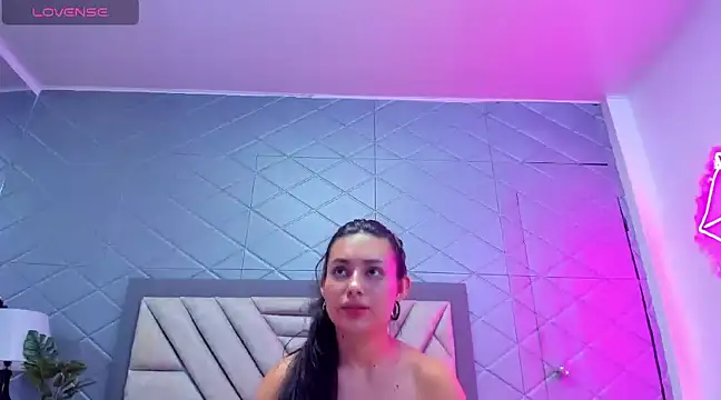 VioletRousse  online show from 02/18/25, 03:32