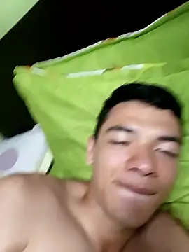 andresiito203 online show from 02/13/25, 05:48