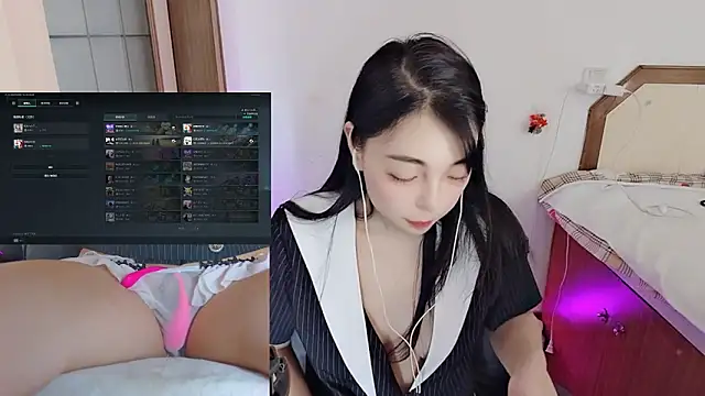 Snapshot of Song_99 chatting on 01/13/26, 06:08 Song 99 online show from 01/13/26, 06:08