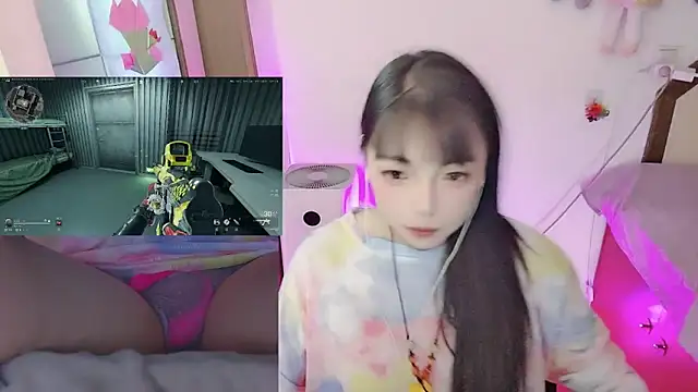 Snapshot of Song_99 chatting on 03/29/26, 01:11 Song 99 online show from 03/29/26, 01:11