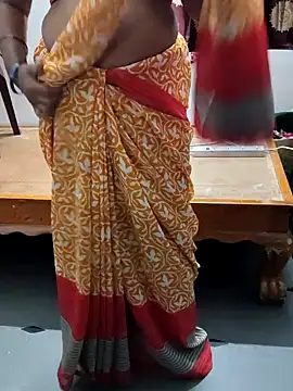 Snapshot of laxmitelugu78 chatting on 01/26/25, 08:23 laxmitelugu78 online show from 01/26/25, 08:23