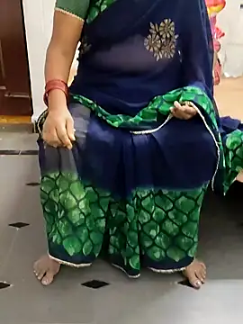 Snapshot of laxmitelugu78 chatting on 02/06/25, 01:43 laxmitelugu78 online show from 02/06/25, 01:43