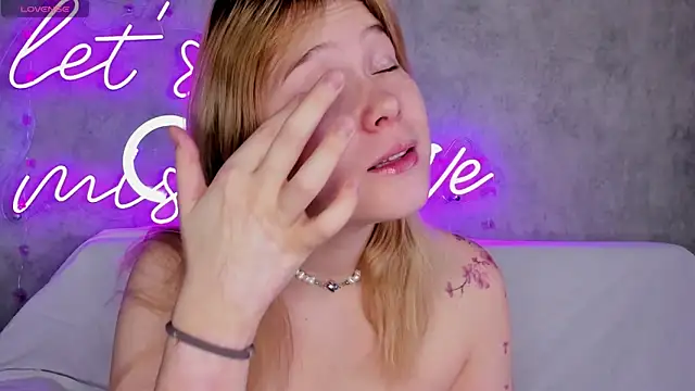 Snapshot of Amy_Kimberlly chatting on 09/24/25, 11:52 Amy Kimberlly online show from 09/24/25, 11:52