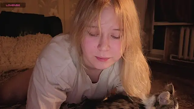 Snapshot of Amy_Kimberlly chatting on 10/17/25, 12:19 Amy Kimberlly online show from 10/17/25, 12:19