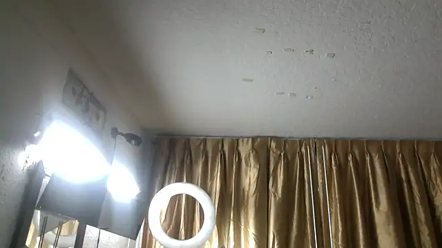 Snapshot of sexyhotstud12 chatting on 02/06/25, 11:04 sexyhotstud12 online show from 02/06/25, 11:04