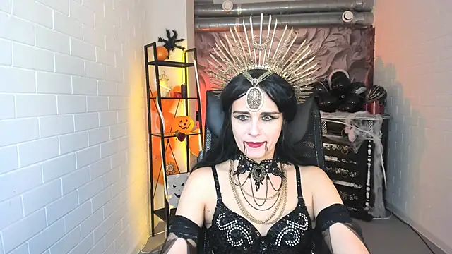 EmiliaBedy online show from 10/31/25, 09:10