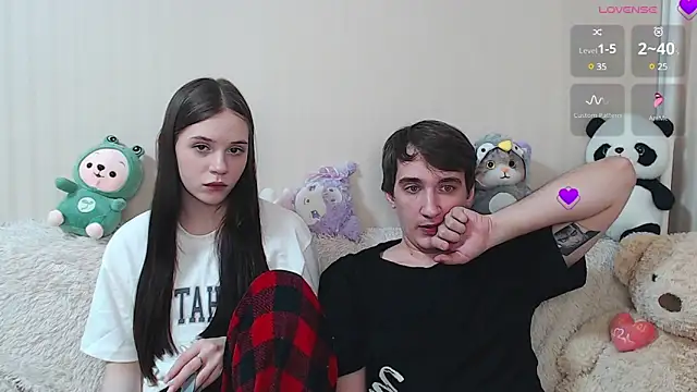 Snapshot of white-boo chatting on 02/01/25, 07:55 white-boo online show from 02/01/25, 07:55