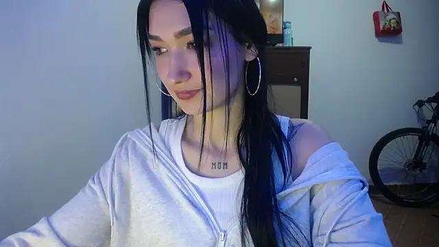 Snapshot of Sofii_cutee chatting on 11/25/25, 09:48 Sofii cutee online show from 11/25/25, 09:48