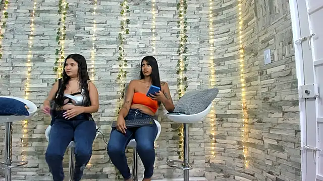 Snapshot of emilly09 chatting on 03/12/25, 09:45 emilly09 online show from 03/12/25, 09:45