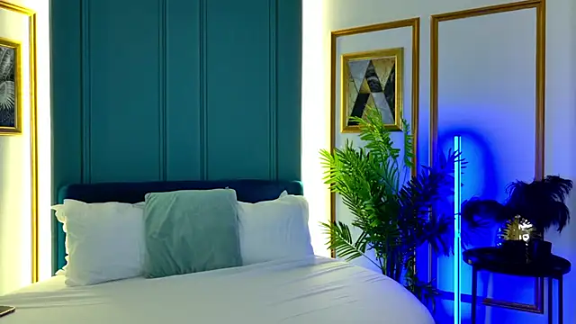 Snapshot of AylaPearl chatting on 10/17/25, 06:43 AylaPearl online show from 10/17/25, 06:43