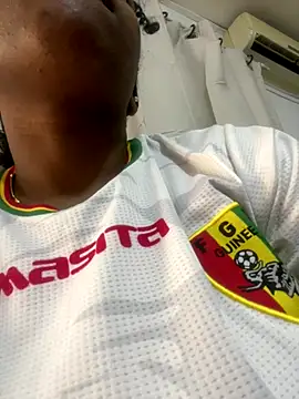 Boneca25 online show from 11/26/25, 09:43