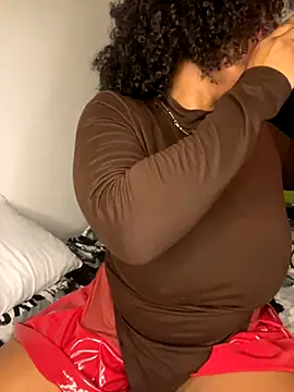 Boneca25 online show from 11/29/25, 10:02