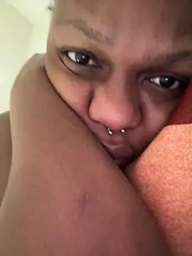 Boneca25 online show from 06/02/26, 10:06