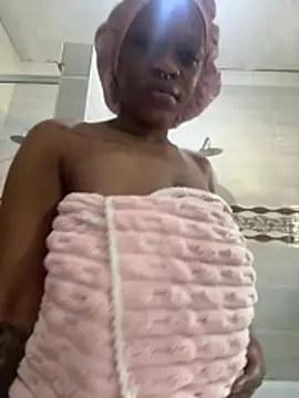 Boneca25 online show from 07/23/26, 12:47