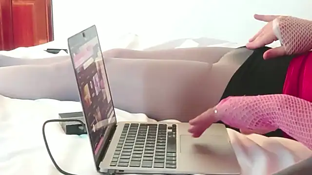 Cucked Sissy Bitch online show from 02/23/26, 01:25