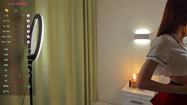 Snapshot of ElvinaBestwick chatting on 03/18/25, 06:37 ElvinaBestwick online show from 03/18/25, 06:37