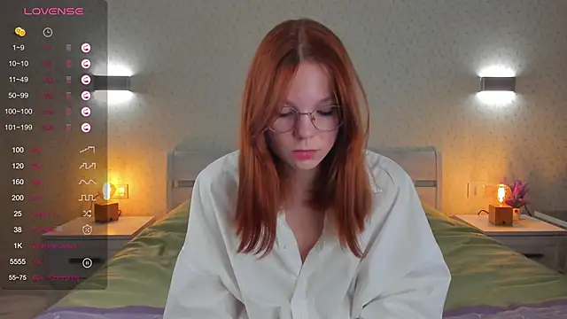 Snapshot of ElvinaBestwick chatting on 03/19/25, 09:48 ElvinaBestwick online show from 03/19/25, 09:48